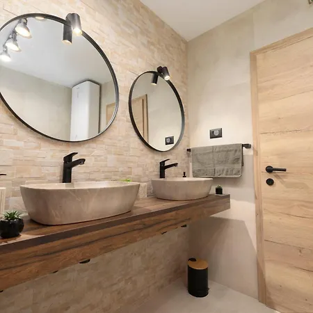 Rebecca Apartment Makarska